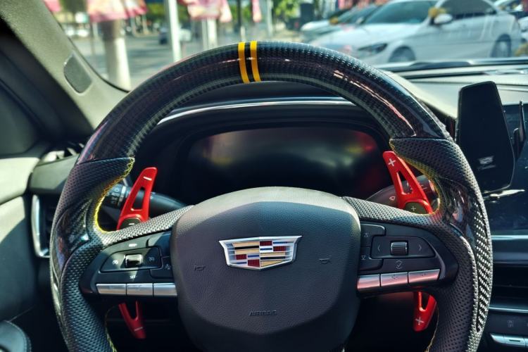 Used Cadillac CT5 2023 28T Luxury Edition (Standard Version) Steering Wheel