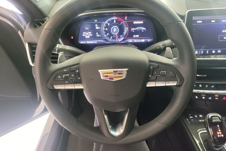 Used Cadillac CT5 2023 28T Platinum Edition Steering Wheel