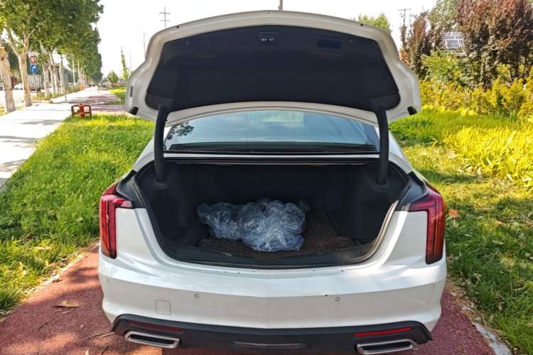 Used Cadillac CT5 2023 28T Luxury Edition (Standard Version) Trunk