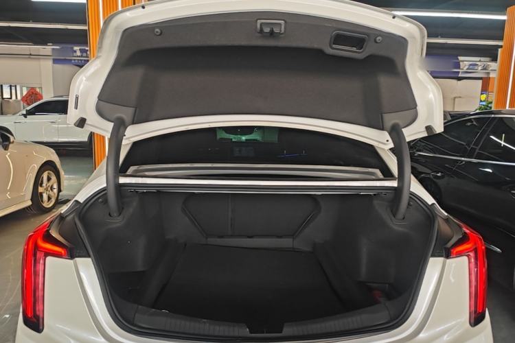 Used Cadillac CT5 2023 28T Luxury Edition (Standard Version) Trunk