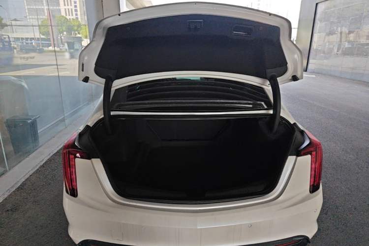 Used Cadillac CT5 2023 28T Luxury Edition (Standard Version) Trunk