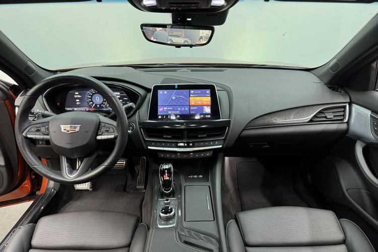 Used Cadillac CT5 2023 28T Platinum Edition Interior 1