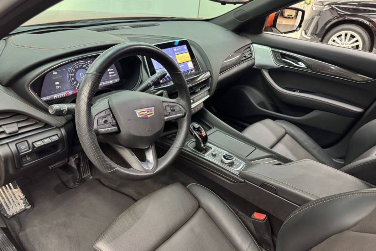Used Cadillac CT5 2023 28T Platinum Edition Interior 3