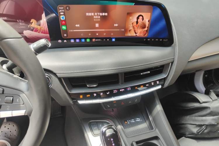Used Cadillac CT5 2024 28T Luxury Pro Trim Audio And AC Panel
