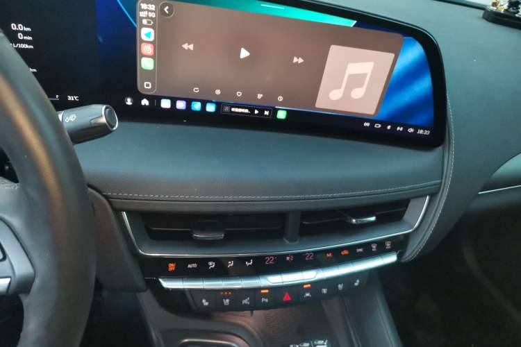 Used Cadillac CT5 2024 28T Prestige Edition Audio And AC Panel
