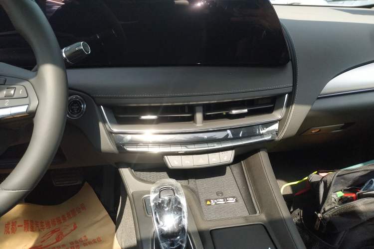 Used Cadillac CT5 2024 28T Luxury Pro Trim Audio And AC Panel