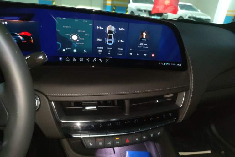 Used Cadillac CT5 2024 28T Prestige Edition Audio And AC Panel
