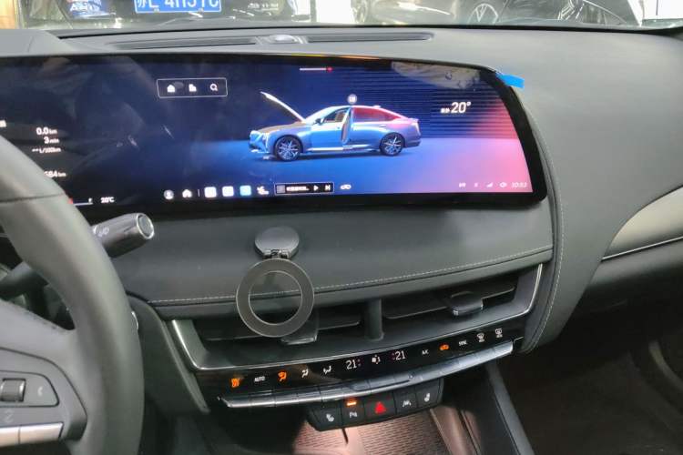 Used Cadillac CT5 2024 28T Luxury Pro Trim Audio And AC Panel