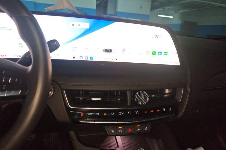 Used Cadillac CT5 2024 28T Luxury Pro Trim Audio And AC Panel