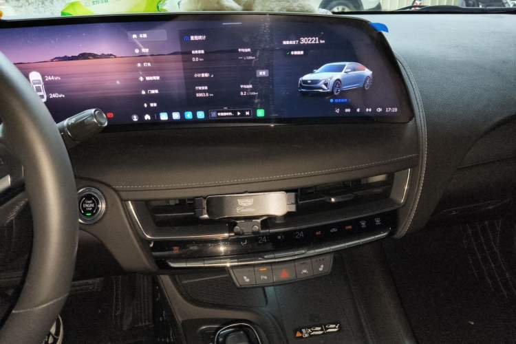 Used Cadillac CT5 2024 28T Luxury Pro Trim Audio And AC Panel