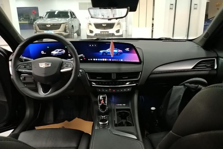 Used Cadillac CT5 2024 28T Prestige Edition Center Console