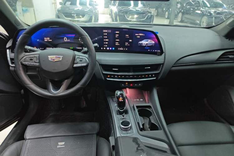 Used Cadillac CT5 2024 28T Luxury Pro Trim Center Console