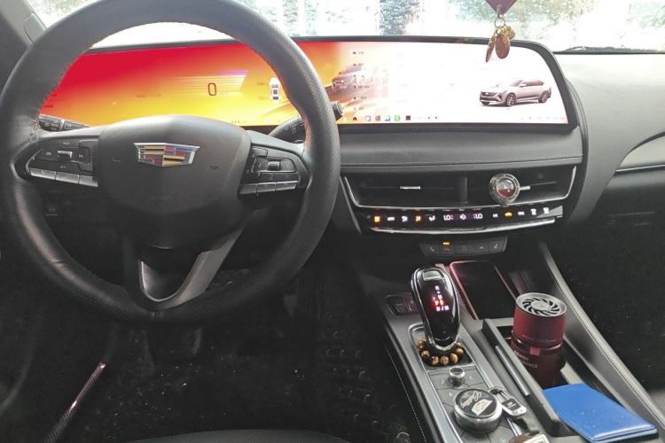 Used Cadillac CT5 2024 28T Luxury Pro Trim Center Console