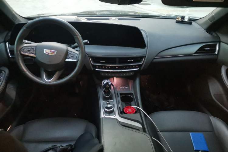 Used Cadillac CT5 2024 28T Prestige Edition Center Console