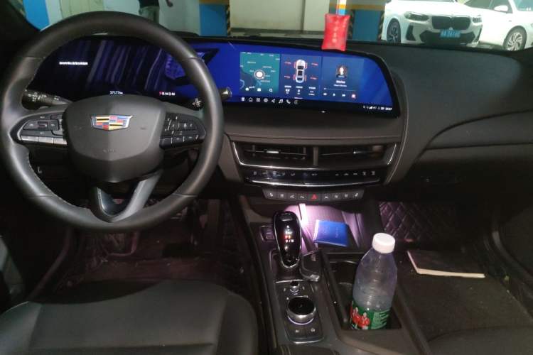 Used Cadillac CT5 2024 28T Prestige Edition Center Console