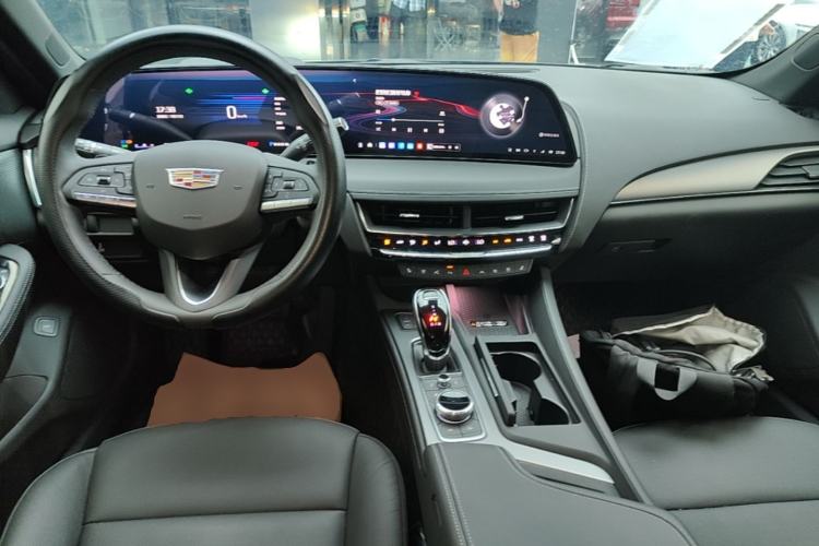 Used Cadillac CT5 2024 28T Prestige Edition Center Console