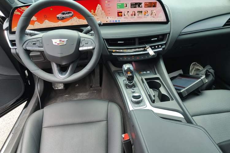 Used Cadillac CT5 2024 28T Prestige Edition Center Console