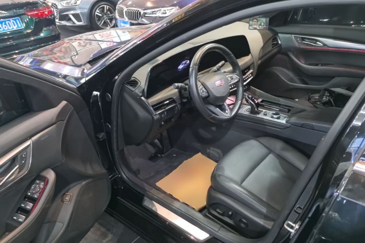 Used Cadillac CT5 2024 28T Luxury Pro Trim Driver Seat