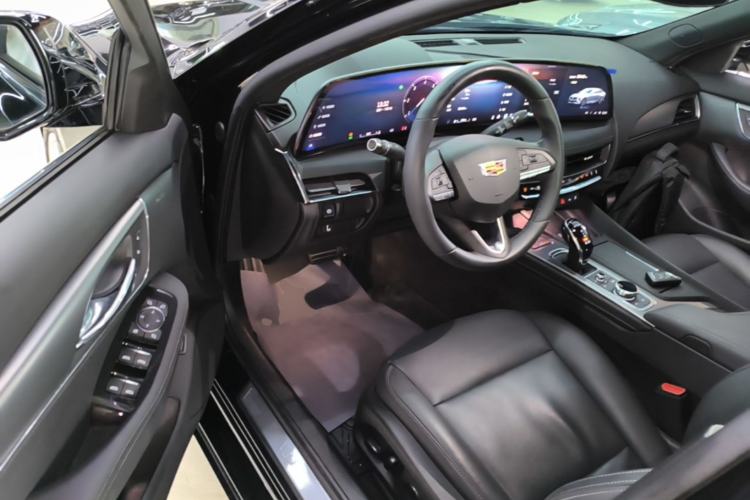 Used Cadillac CT5 2024 28T Luxury Pro Trim Driver Seat