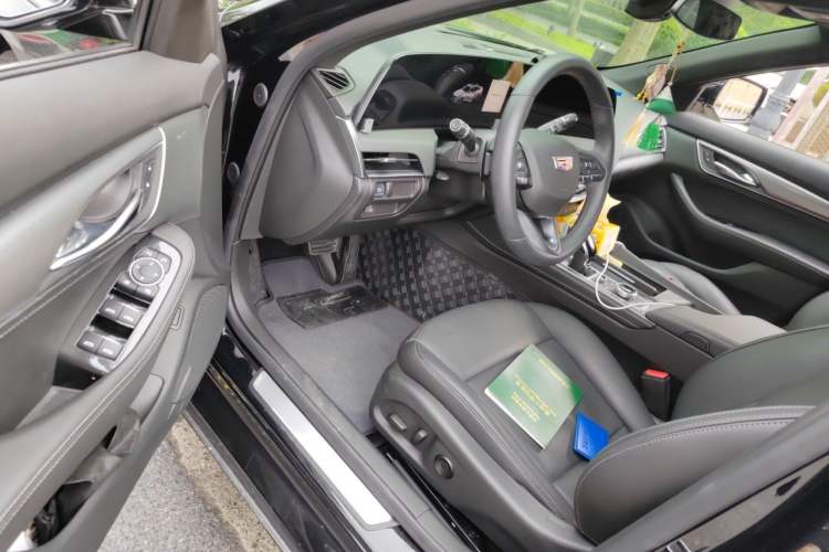 Used Cadillac CT5 2024 28T Luxury Pro Trim Driver Seat