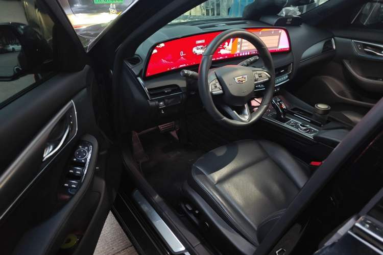Used Cadillac CT5 2024 28T Luxury Pro Trim Driver Seat