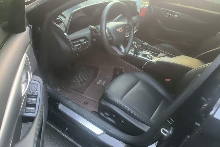 Used Cadillac CT5 2024 28T Luxury Pro Trim Driver Seat