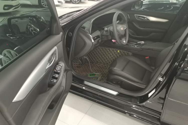 Used Cadillac CT5 2024 28T Luxury Version Driver Seat