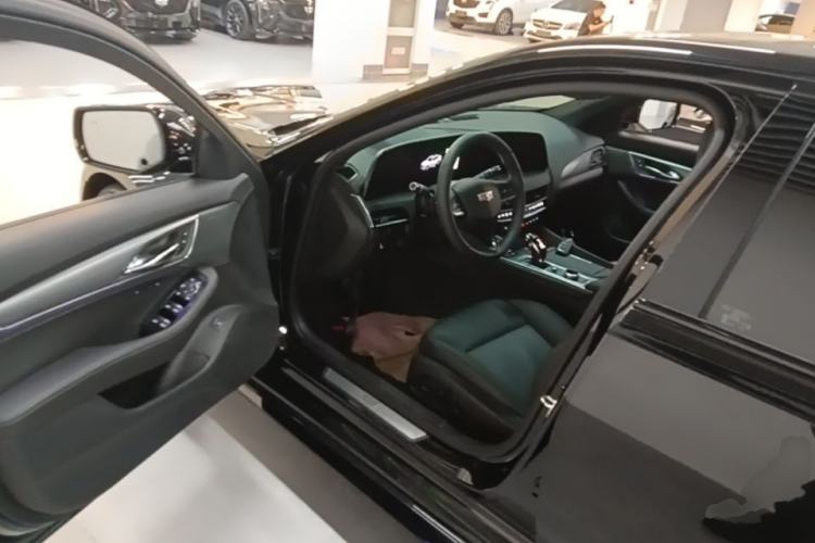 Used Cadillac CT5 2024 28T Prestige Edition Driver Seat
