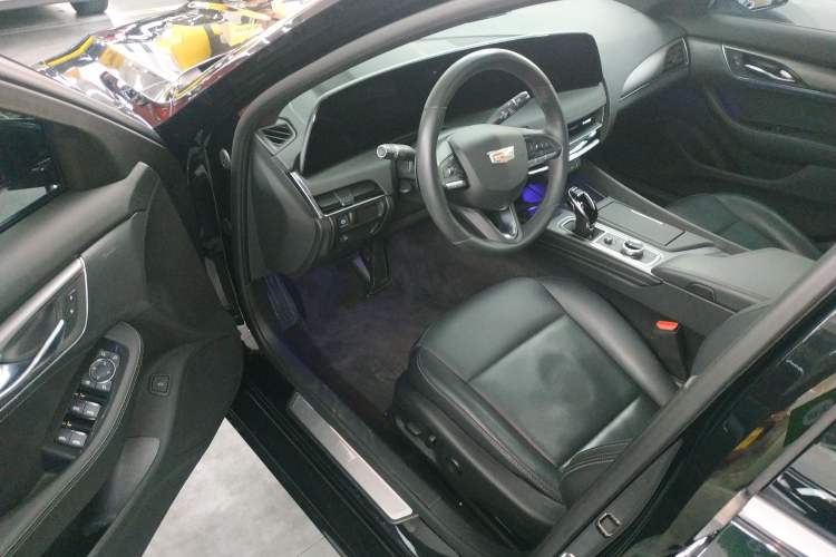 Used Cadillac CT5 2024 28T Luxury Pro Trim Driver Seat