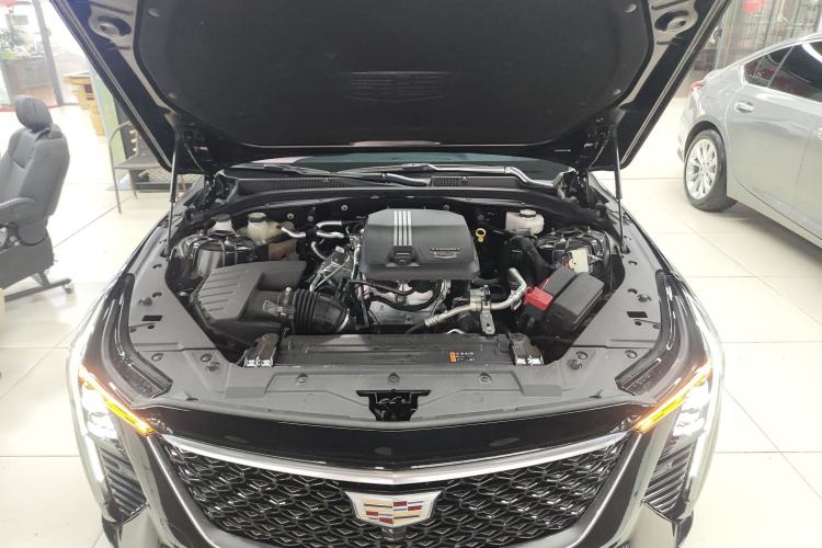Used Cadillac CT5 2024 28T Luxury Pro Trim Engine Bay