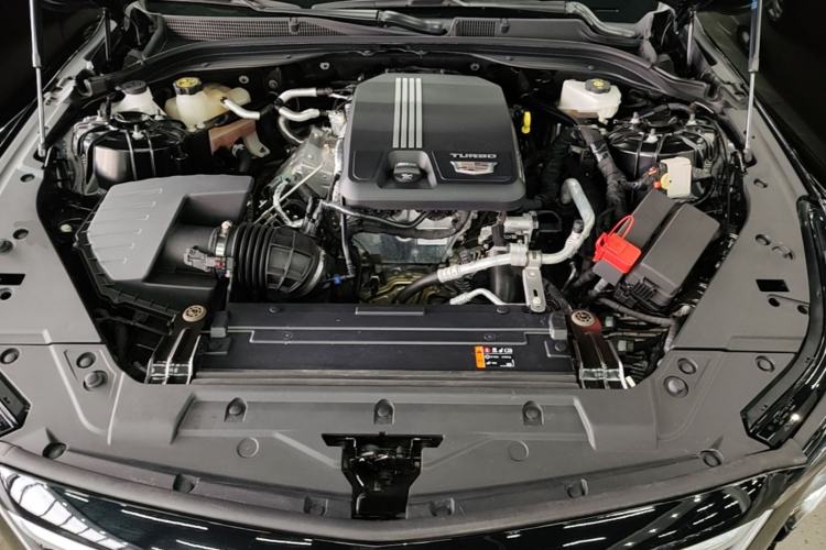 Used Cadillac CT5 2024 28T Luxury Pro Trim Engine Bay