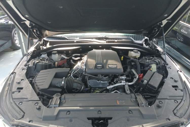 Used Cadillac CT5 2024 28T Luxury Pro Trim Engine Bay