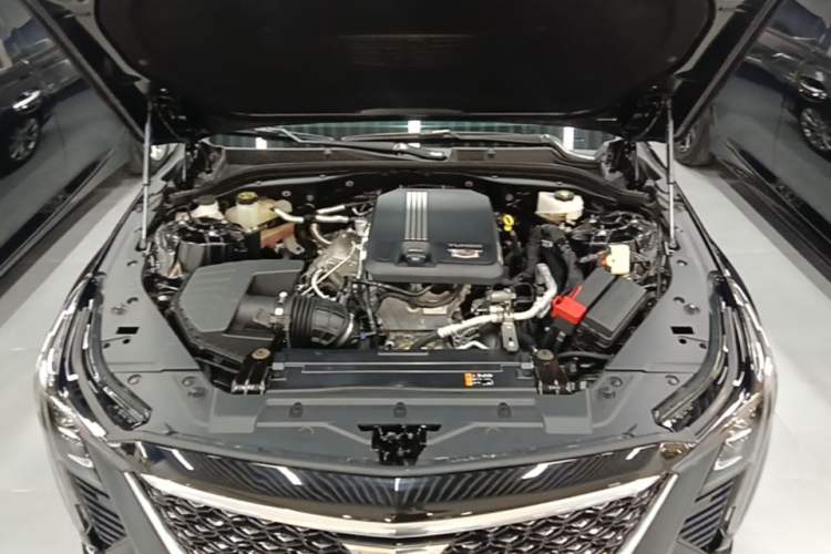 Used Cadillac CT5 2024 28T Luxury Pro Trim Engine Bay