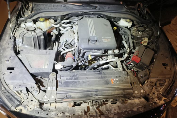 Used Cadillac CT5 2024 28T Luxury Pro Trim Engine Bay