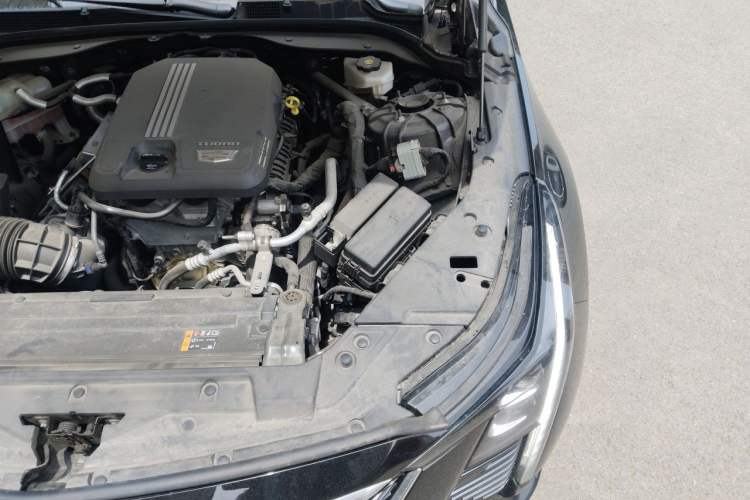 Used Cadillac CT5 2024 28T Luxury Pro Trim Engine Bay Left