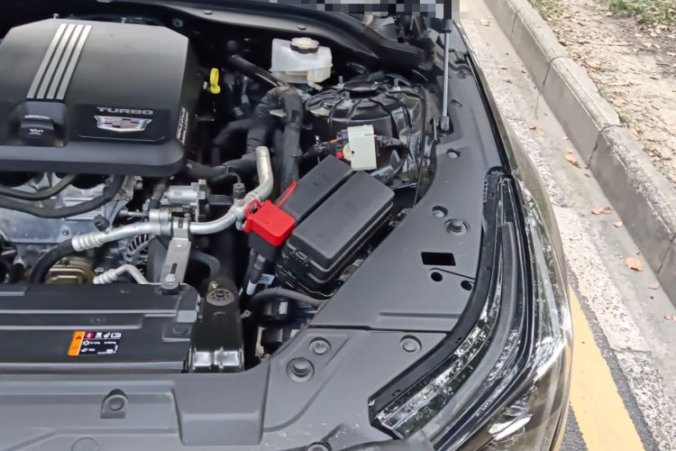 Used Cadillac CT5 2024 28T Luxury Pro Trim Engine Bay Left