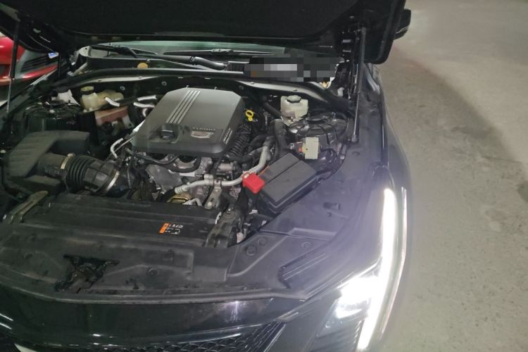 Used Cadillac CT5 2024 28T Luxury Pro Trim Engine Bay Left