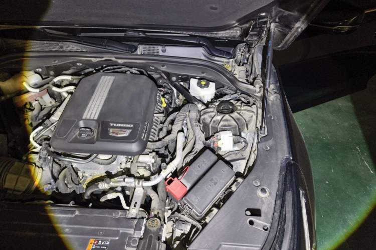 Used Cadillac CT5 2024 28T Luxury Pro Trim Engine Bay Left