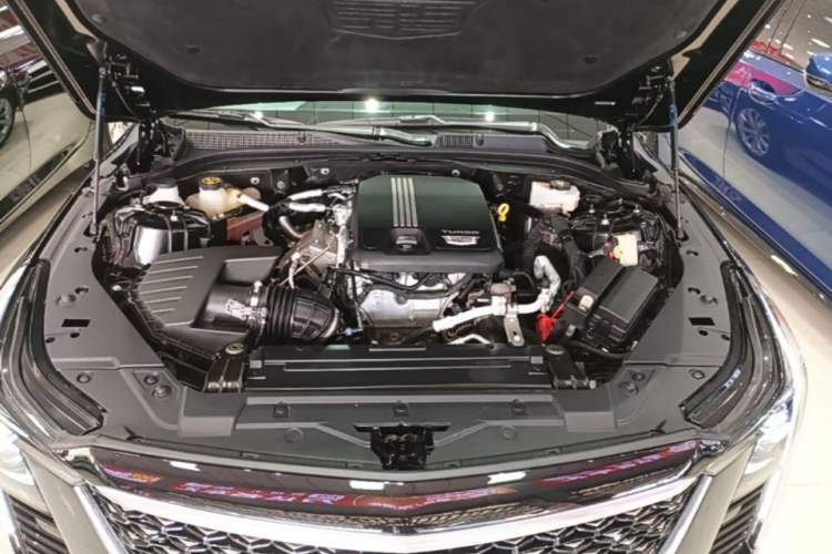 Used Cadillac CT5 2024 28T Luxury Pro Trim Engine Bay