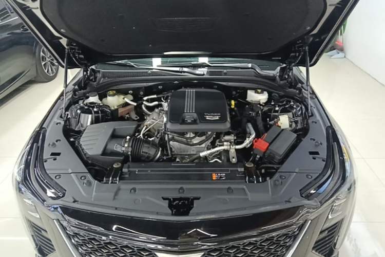 Used Cadillac CT5 2024 28T Luxury Pro Trim Engine Bay