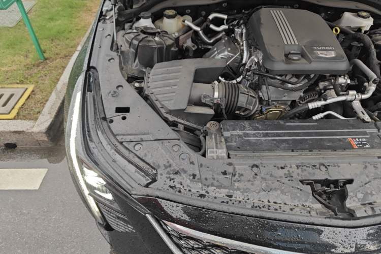 Used Cadillac CT5 2024 28T Luxury Pro Trim Engine Bay Right
