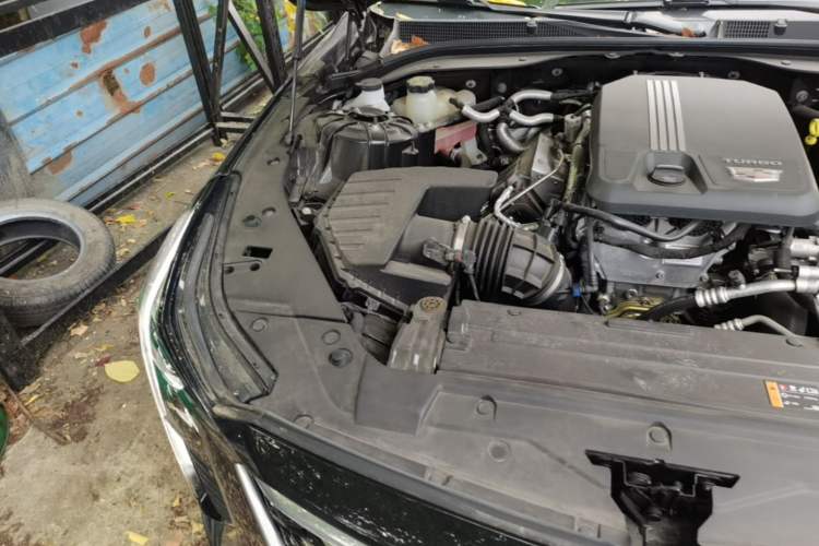 Used Cadillac CT5 2024 28T Luxury Pro Trim Engine Bay Right