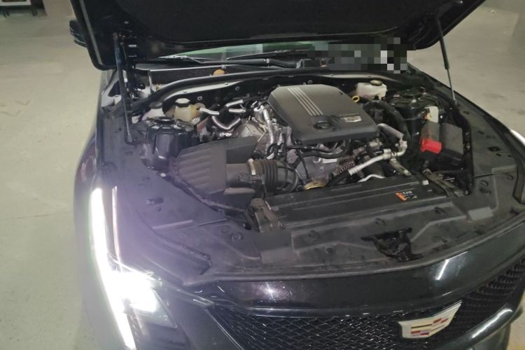 Used Cadillac CT5 2024 28T Luxury Pro Trim Engine Bay Right