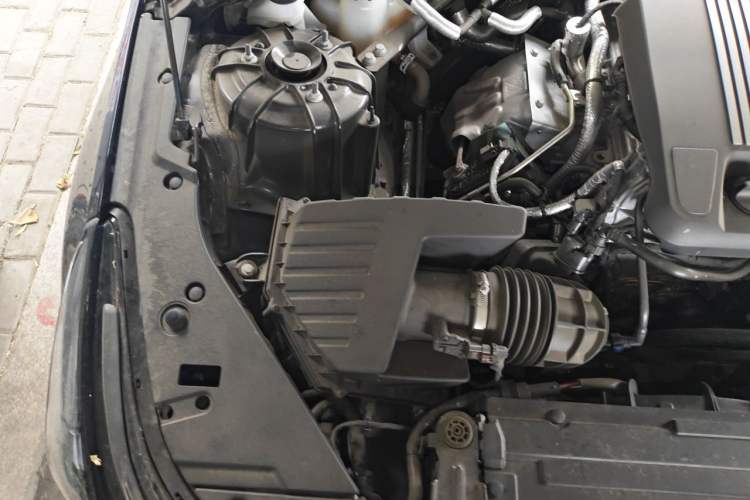 Used Cadillac CT5 2024 28T Prestige Edition Engine Bay Right