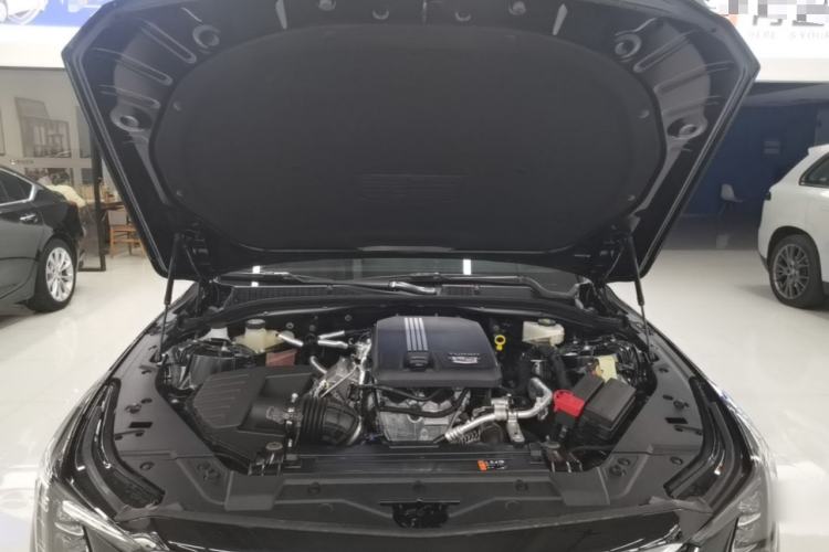 Used Cadillac CT5 2024 28T Luxury Version Engine Bay