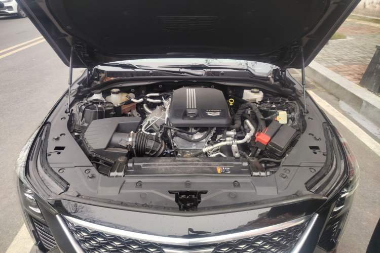 Used Cadillac CT5 2024 28T Luxury Pro Trim Engine Bay