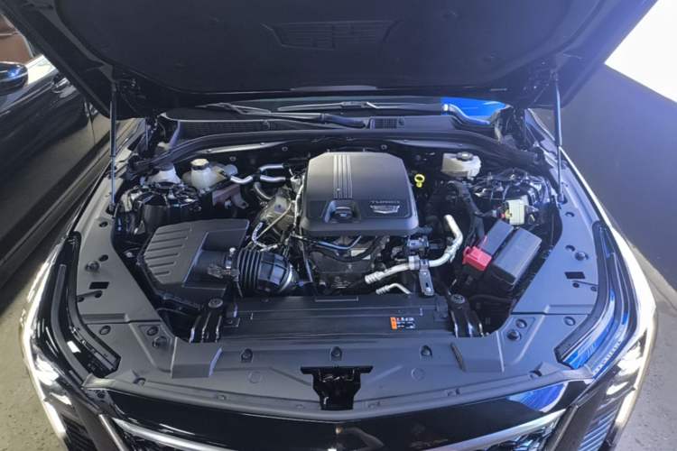 Used Cadillac CT5 2024 28T Luxury Pro Trim Engine Bay