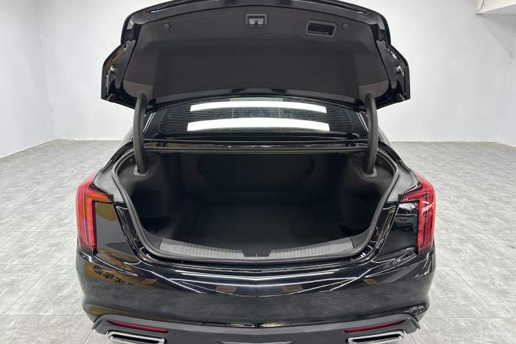 Used Cadillac CT5 2024 28T Luxury Pro Trim Exterior 12