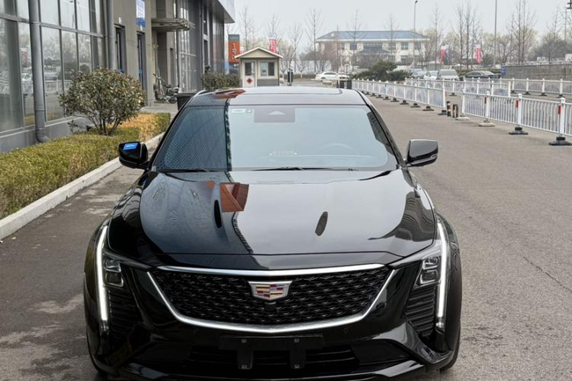 Used Cadillac CT5 2024 28T Luxury Pro Trim Exterior 2
