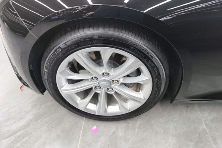 Used Cadillac CT5 2024 28T Luxury Pro Trim Exterior 4